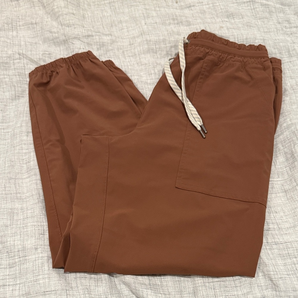 Vuori Women’s Joggers